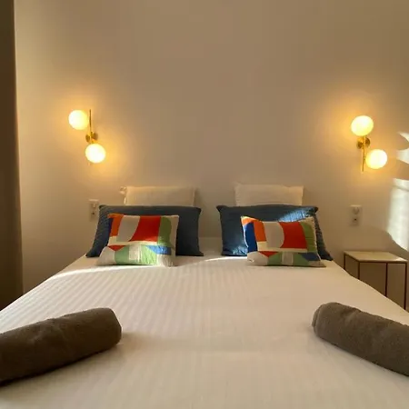 : De Grand Standing Vue Mer. * אז'אקסיו